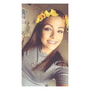 Meet your Posher, Casey